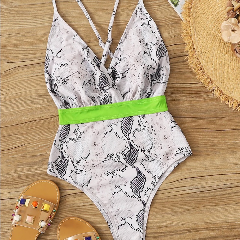 NWOT Snakeskin Print Crisscross Open Back Swimsuit - Picture 2 of 7